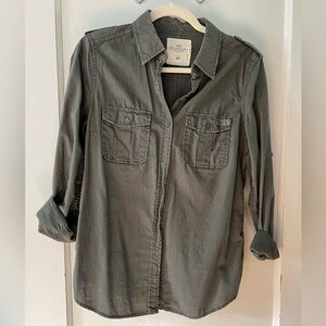 H&M Green Casual Button Down Shirt Relaxed Fit
